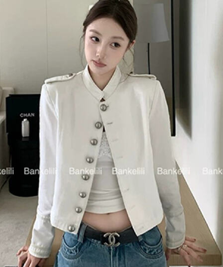 아메리칸 레트로 2026 년 새로운 패션 위크 고급 센스 은 버클 쇼트 스타일 다용도 데님 여성 코트 조기 썰물