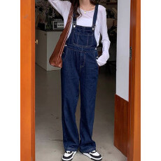批发百搭深蓝色背带裤女2026年春秋新款网红<b class='q'>韩版</b>时尚宽松阔腿<b class='q'>牛仔裤</b>