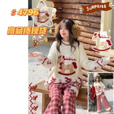 批发<b class='q'>森女</b>部落甜美风撞色套头毛衣女新款过年款卡通刺绣宽松针织衫冬季