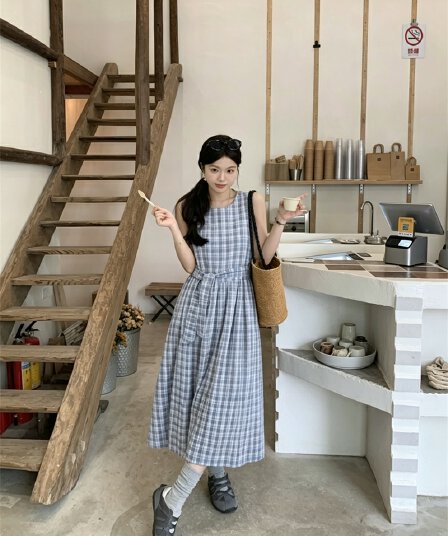 실사 연령 감소 섹션 파란색 체크 스커트 롱 코트 여름 새로운 민소매 조끼 원피스