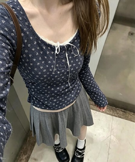 실사 달콤함 꽃무늬 나비 넥타이 페이크 레이어드 만나는 맨위 여성 작은 키 몸매 가꾸기 다용도 t