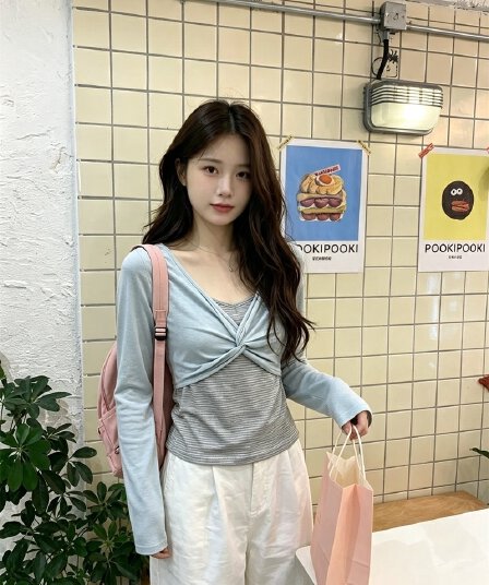 실사 디자인 센스 초강력 가을 새로운 페이크 레이어드 긴팔 티셔츠 꼬집기 허리 핀치 Pleat 종이 사람들 맨위 여성