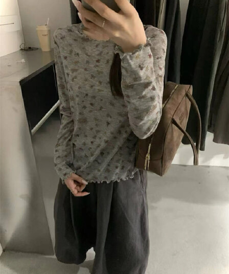 이른 가을 새로운 한 부서 달콤함 얇은 스타일 꽃무늬 인사이드 가져 가라. 기본 셔츠 여성 긴 소매 얇은 스타일 티셔츠 맨위 여성