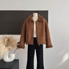 批发美拉德风麂皮绒皮毛一体泰迪毛卷卷外套翻领时髦设计感女<b class='q'>秋</b>冬上衣