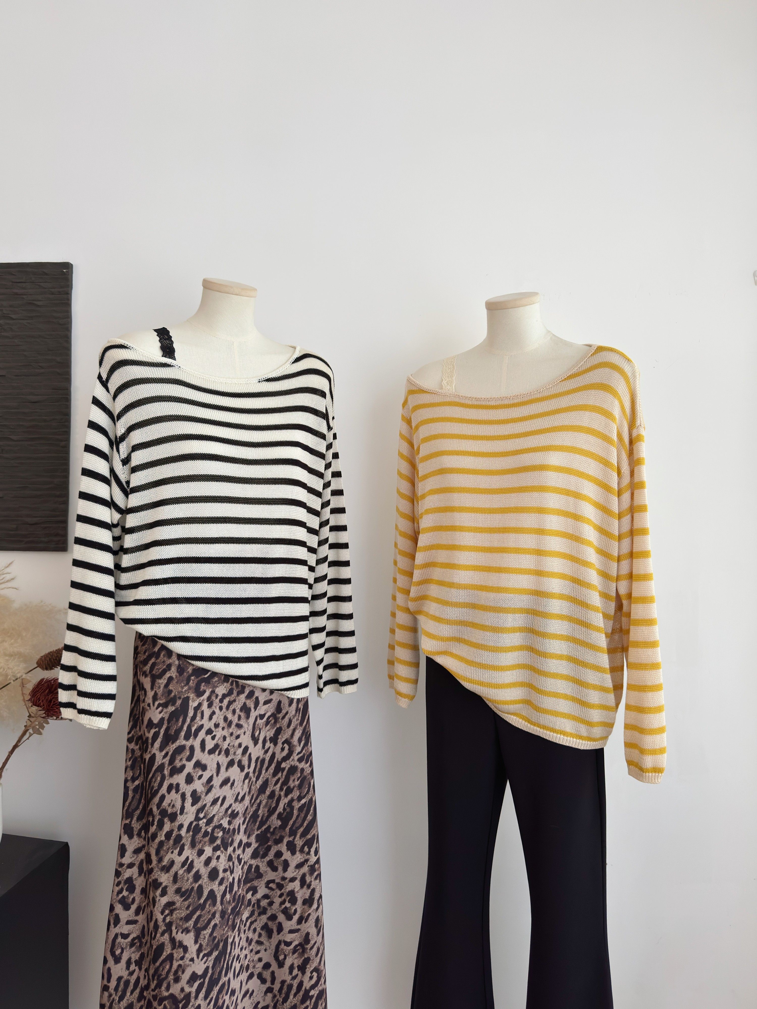 심장 치 레트로 스트라이프 니트 스웨터 여성 봄 아세트산 주간 실크 양모 비스듬한 어깨 긴팔 맨위