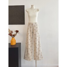 批发JMSHOP 奶芙小马 超柔工艺水洗小马提花<b class='q'>牛仔裤</b>女百搭低腰直筒长裤