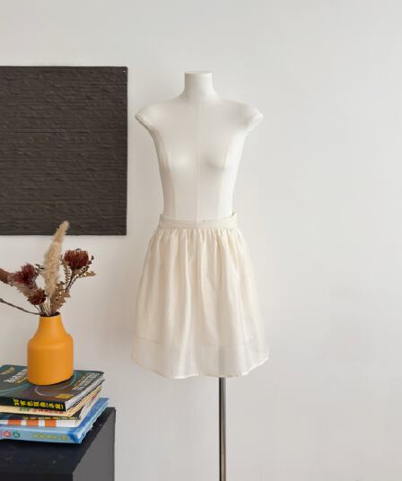 linen 유리 조용한 꿈 가벼움 부드러운 빛 휴식 한 마디 주름 아세트산 아마 반 스커트