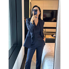 批发2025秋款新气质高级感深蓝色<b class='q'>小西装</b>显瘦马甲职业装<b class='q'>时尚</b>西服女套装