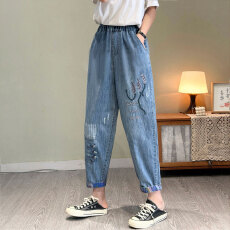 批发绣花贴布宽松遮肚<b class='q'>牛仔</b>裤女薄款大码松紧腰民族风刺绣<b class='q'>哈伦裤</b>九分裤