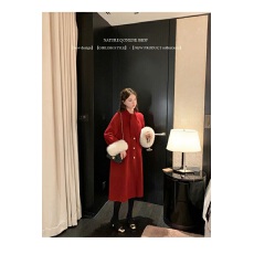 批发杨小卷狐狸毛袖筌羊毛<b class='q'>赫本</b><b class='q'>风</b>黑色大衣女冬千金围巾毛呢外套双面呢