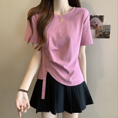 批发设计感粉色正肩<b class='q'>短袖</b><b class='q'>T</b><b class='q'>恤</b><b class='q'>女</b>夏大码胖mm宽松显瘦遮肚不规则别致上衣