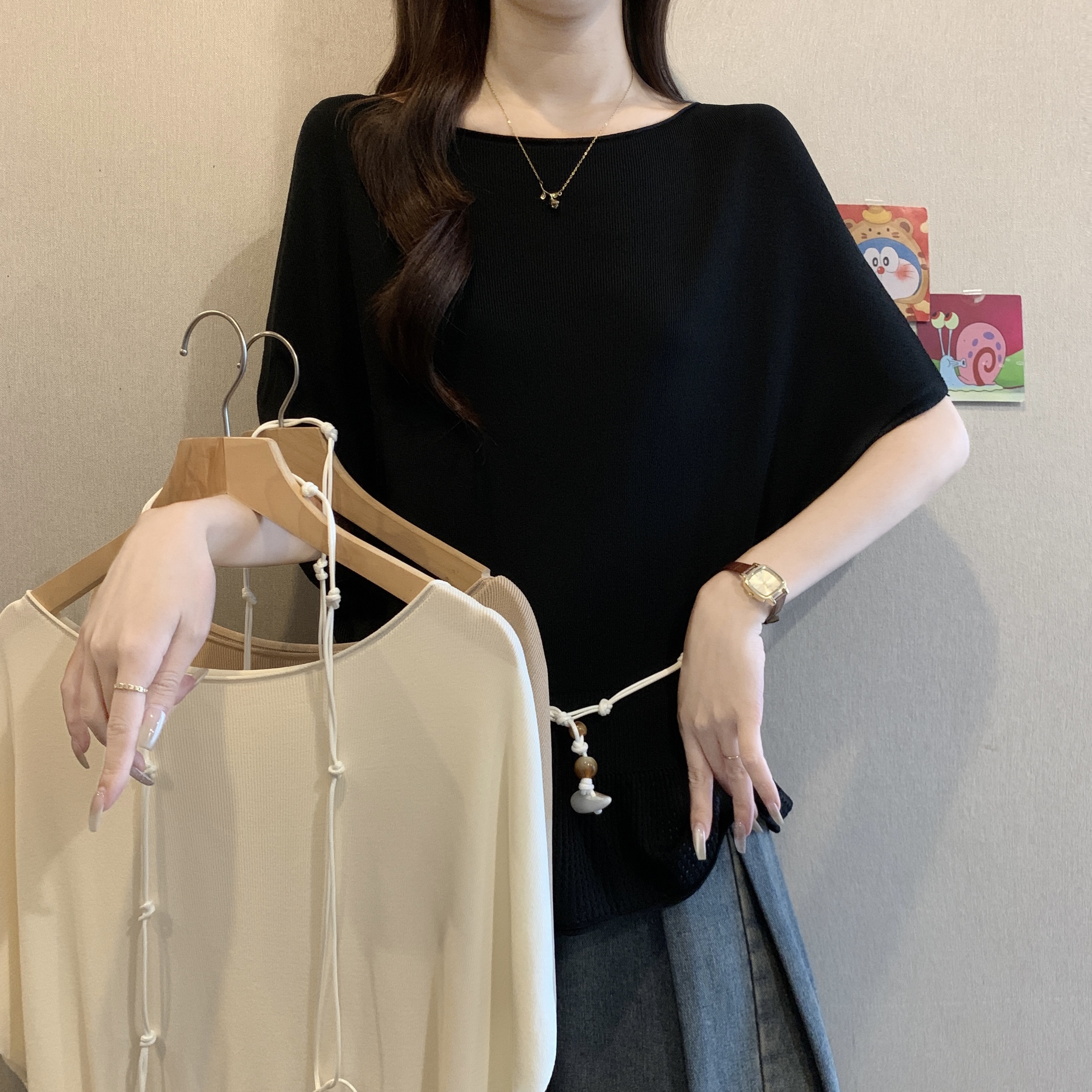 박쥐 반소매 얼음 실크 티셔츠 여성 얇은 스타일 여름 2026 빅 사이즈 지방 mm 슬림해 보이는 허리 수축 표지 배 맨위 기본 셔츠