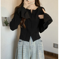 批发黑色喇叭袖针织打底衫女<b class='q'>春</b>秋季2026新款辣妹修身显瘦小上衣