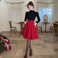 批发赫本风黑色半高领长袖上衣红色A字半身裙<b class='q'>女装</b><b class='q'>套装</b>显瘦气质两件套