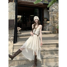 批发实拍实价~2026民族风不规则<b class='q'>流苏</b>拼接假两件挂脖吊带<b class='q'>连衣裙</b>女