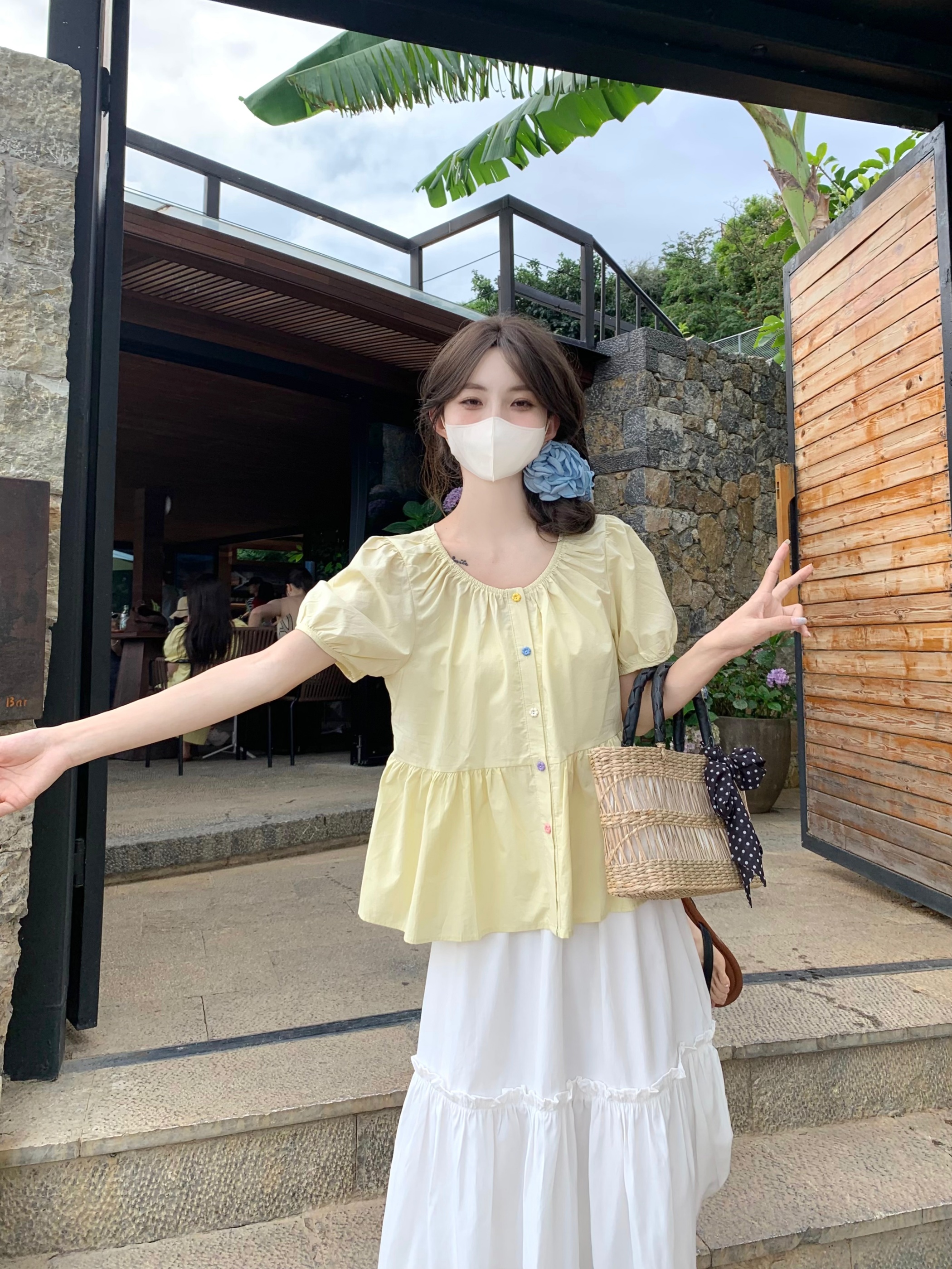 실사 정가 한 부서 달콤함 라운드 넥 색상 단추 반팔 여성 셔츠 여름 새로운 단색 반신 스커트