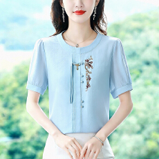 批发实拍2026夏季新款时尚重工刺绣新中式盘扣天丝上衣气质短袖<b class='q'>雪纺衫</b>