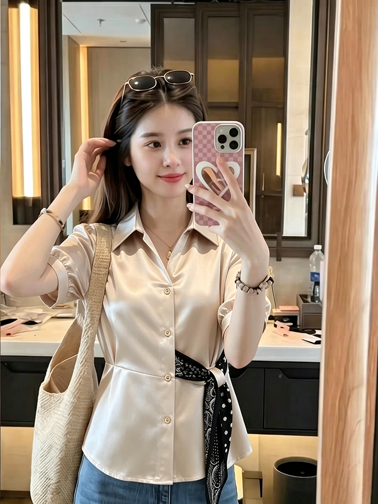 폭발 새틴 맨위