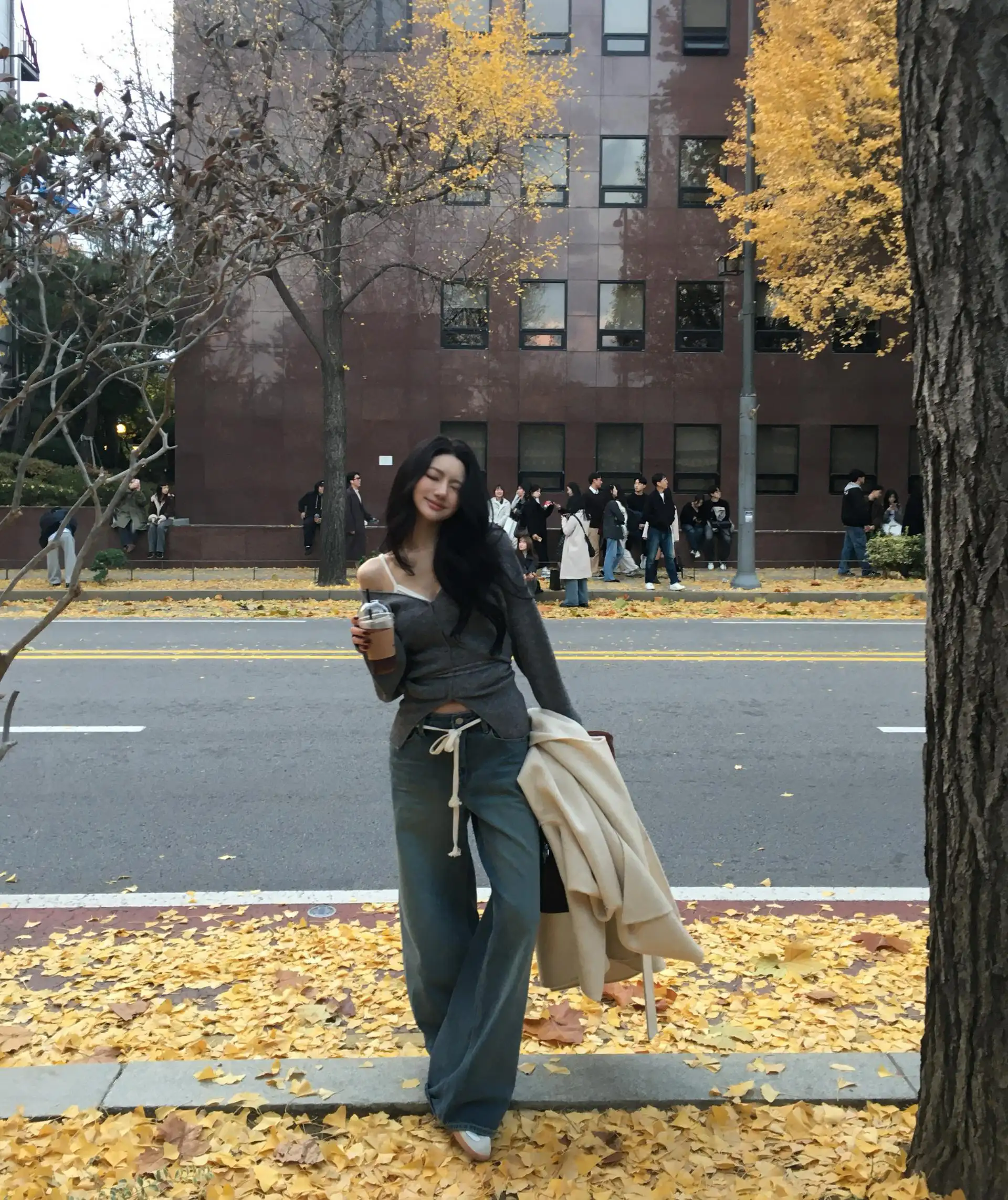 스판성 있는 V넥 니트 셔츠 상세 이미지 19