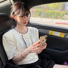 批发chic 韩系娇俏复古黑白拼色荷叶卷边领短袖针织上衣