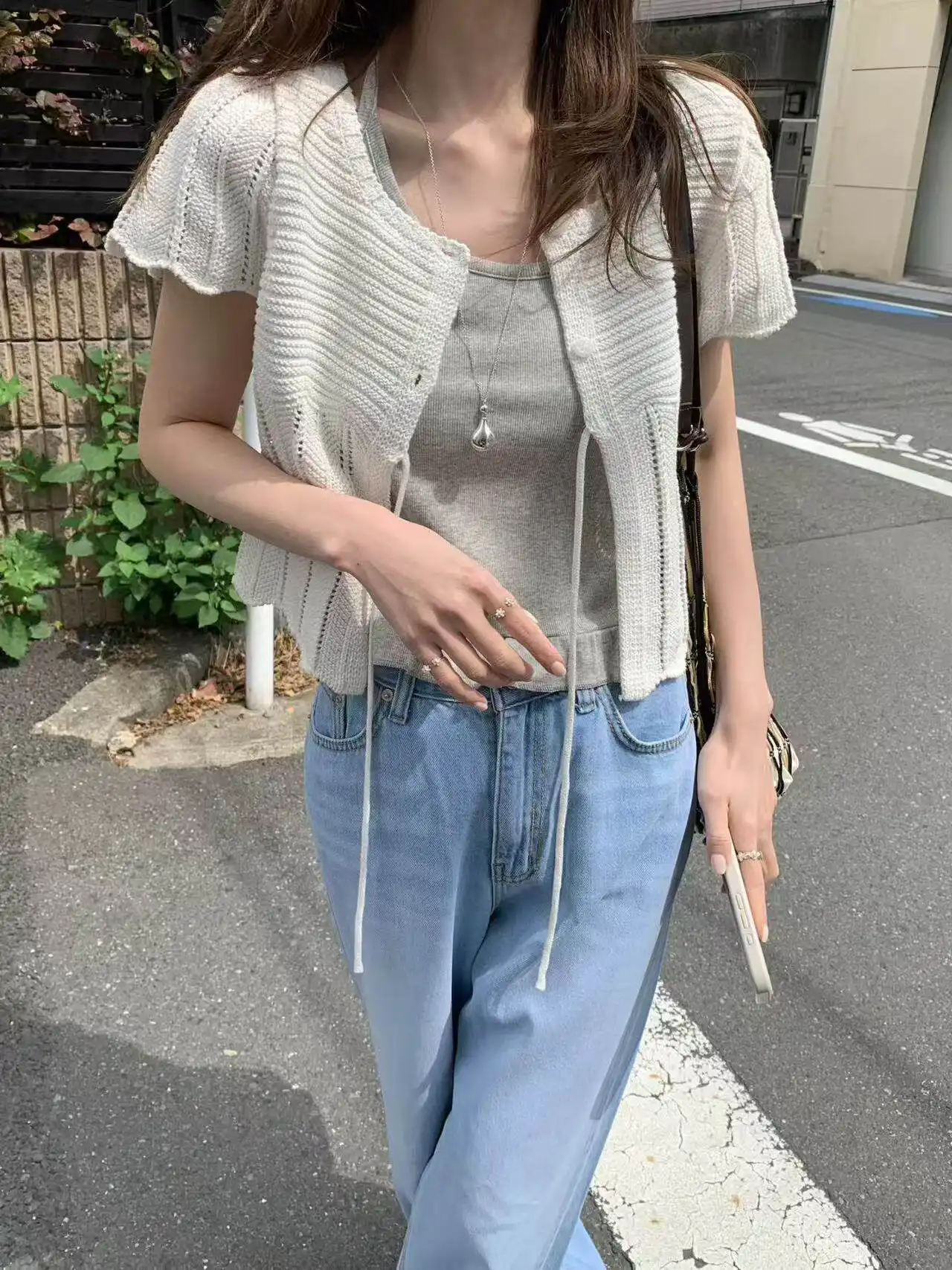 프렌치 스타일 단추 레이스 반소매 라운드넥 가디건 상세 이미지 3
