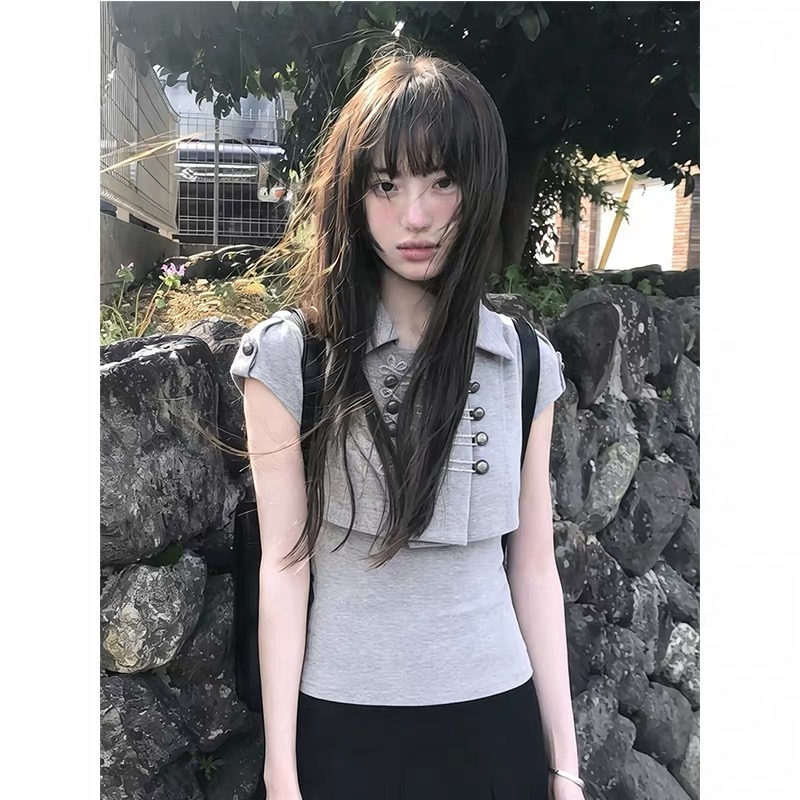 선적 중 나이트 바람 이중 버튼 반팔 티셔츠 여성 여름 착용 가져 가라. 인사이드 가져 가라. 캐미솔 몸매 가꾸기 투피스 세트