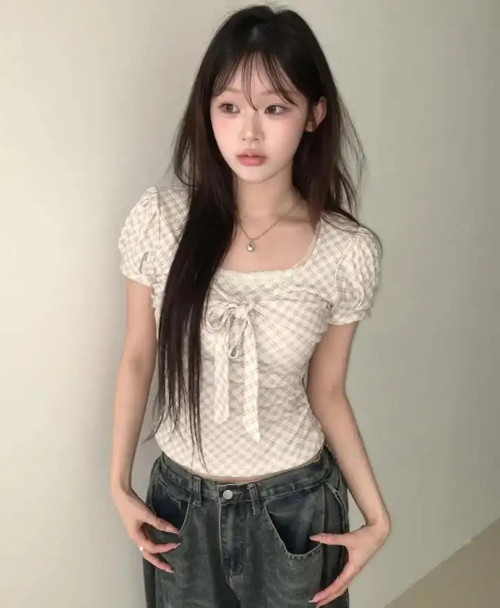 반소매 체크 패턴 퍼프소매 티셔츠 상세 이미지 2