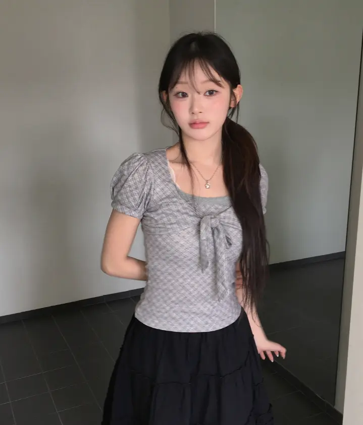 반소매 체크 패턴 퍼프소매 티셔츠 상세 이미지 7