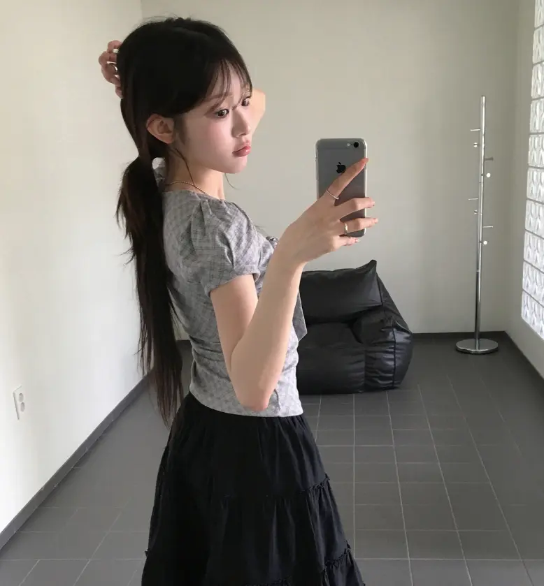 반소매 체크 패턴 퍼프소매 티셔츠 상세 이미지 9