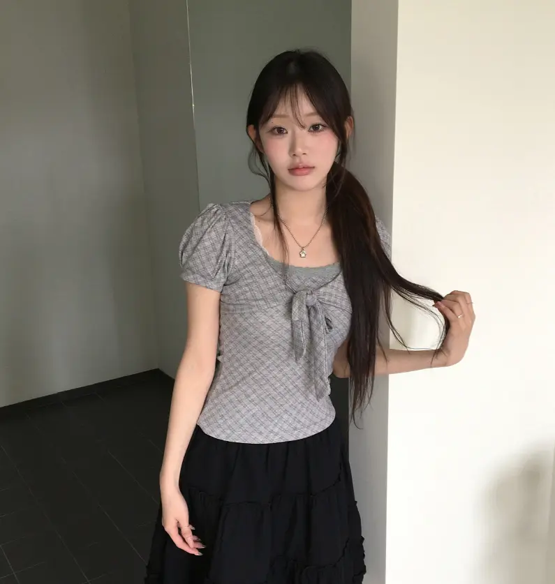 반소매 체크 패턴 퍼프소매 티셔츠 상세 이미지 11