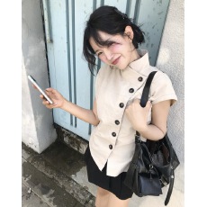 批发有货排扣撞色立领短袖<b class='q'>T</b><b class='q'>恤</b>女夏季修身显瘦设计感时尚<b class='q'>百搭</b>复古上衣