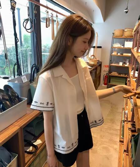한국 동대문 26 문예 센스 자수 레이스 폴로 칼라 싱글 주머니 반팔 셔츠