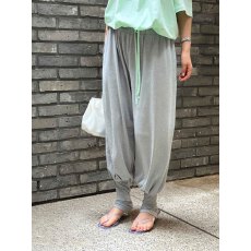 批发韩国 时髦超舒适松紧腰<b class='q'>裤</b>脚扣子设计<b class='q'>踩脚</b>卫<b class='q'>裤</b>休闲<b class='q'>裤</b>
