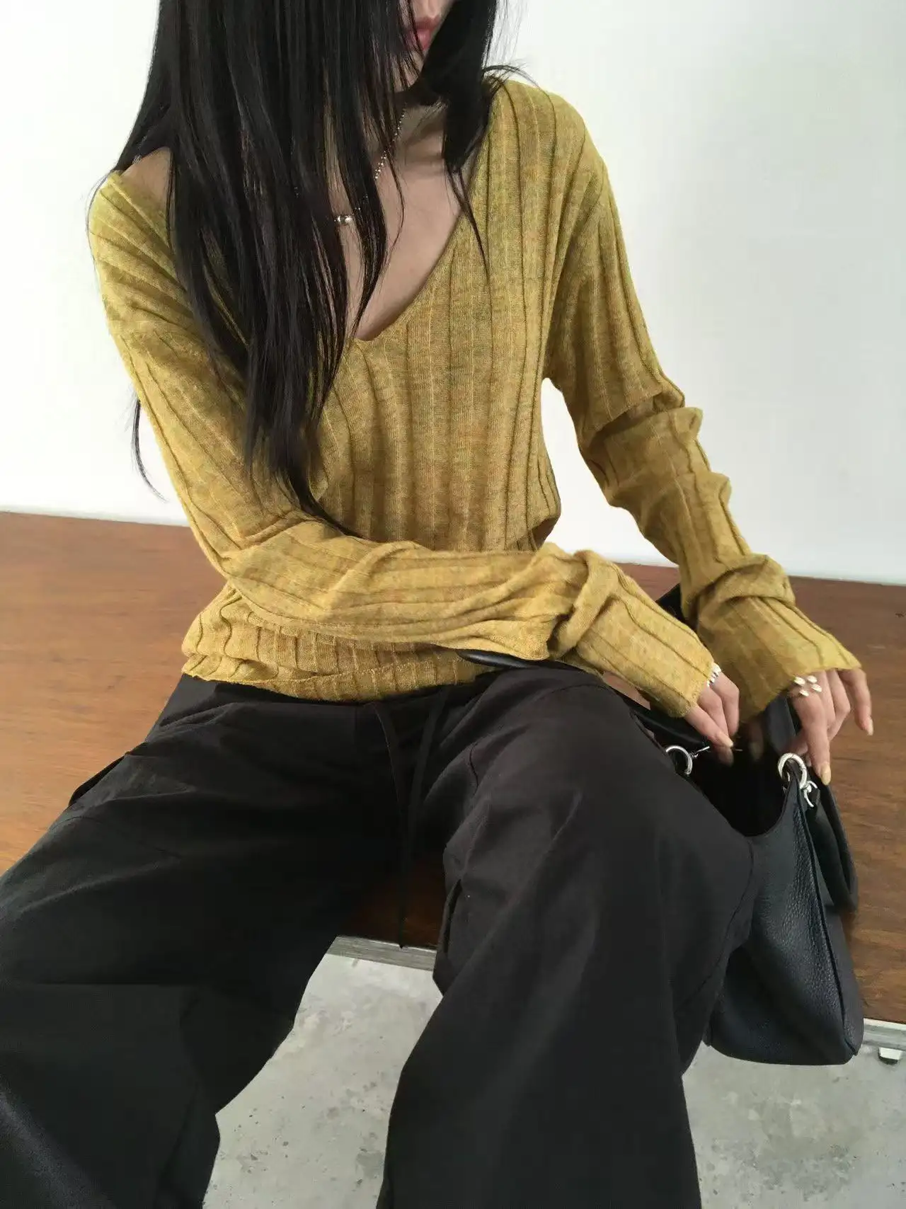 잡색 라인 V넥 니트 (4color) 상세 이미지 12