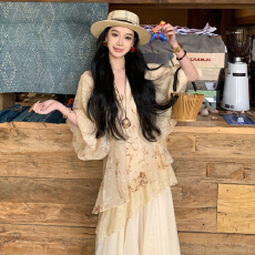 现 巨好看连衣裙女大码孕妇夏季显瘦海边度假风拼接裙长裙子