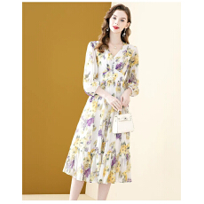 批发法式印花雪纺连衣裙女2026夏季新款七分袖收腰显瘦度假风裙子