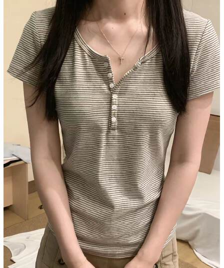 2026 한 부서 헨리 칼라 스트라이프 긍정적 인 어깨 반팔 티셔츠 작은 대중 여성 여름 새로운