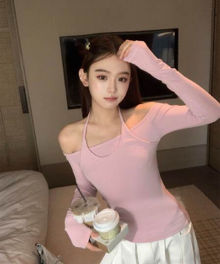 2026 디자인 센스 페이크 레이어드 행침 목 허리 수축 오프숄더 긴팔 티셔츠 여성 가을 아름다운 슬림해 보이는 맨위