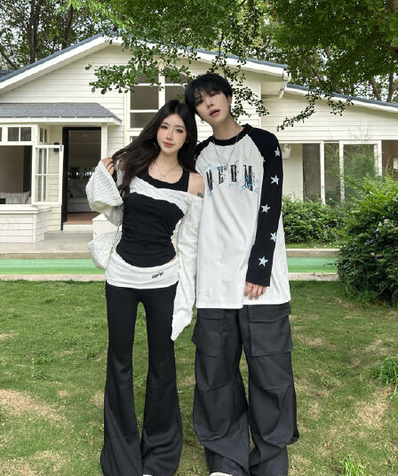 실사 순수한 욕망 바람 페이크 레이어드 행침 목 오프숄더 긴팔 맨위 여성 봄 슬림해 보이는 캐주얼 바지 세트 커플룩