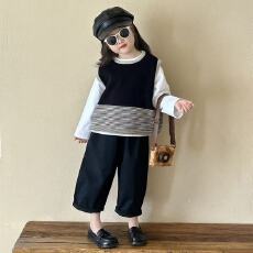 批发2025秋冬季洋气学院风条纹针织<b class='q'>马甲</b>套装<b class='q'>儿童</b>黑色百搭休闲裤两件套