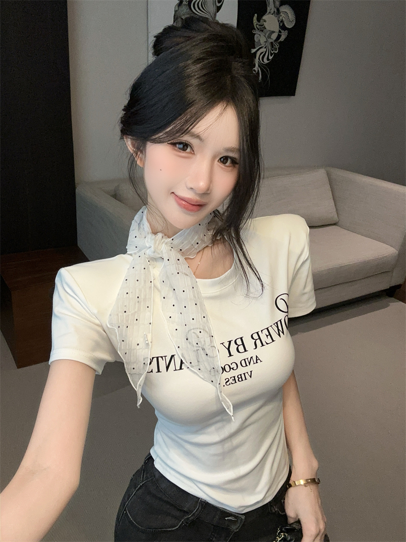 실사 2026 한 부서 레이스 스카프 라운드 넥 긍정적 인 어깨 미니멀리즘 슬림해 보이는 맨위 고급 센스 프린트 외국 가스 티셔츠