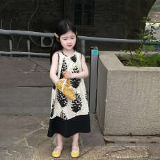 批发女童水墨画<b class='q'>连衣裙</b>2026夏季新款韩版复古印花儿童露背蝴蝶结<b class='q'>背心裙</b>