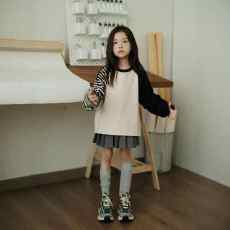 批发女童条纹<b class='q'>T</b><b class='q'>恤</b>套装春秋装2026新款洋气儿童女孩百褶裙运动两件套潮