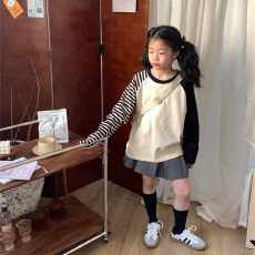 批发女童条纹卫衣套装春秋装2026新款洋气<b class='q'>儿童</b>女孩百褶<b class='q'>裙</b>运动两件套潮