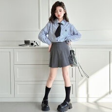 批发女童长袖衬衫<b class='q'>夏</b>季2025新款洋气儿童上衣早秋薄款女孩格子衬衣外套