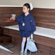 批发<b class='q'>女</b><b class='q'>童</b><b class='q'>春</b>秋<b class='q'>卫衣裙</b>套装2026新款儿童连帽上衣百褶裙时尚春装学院风潮