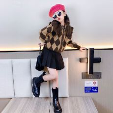 批发女童<b class='q'>毛衣</b><b class='q'>开衫</b>春秋装2025新款<b class='q'>儿童</b>时髦格子外套大童洋气百搭上衣潮