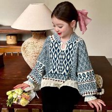 批发女童菱格毛衣秋<b class='q'>冬</b>2025新款洋气儿童秋装女孩重工灯笼袖针织衫上衣