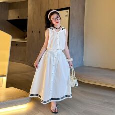 批发<b class='q'>女</b><b class='q'>童</b>套装夏季2026新款休闲风女大童海军领上衣百搭半身裙两件套潮