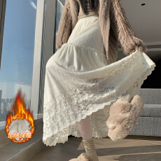 批发杏色<b class='q'>甜美</b>气质毛绒半身裙女秋季2025新款宽松蕾丝拼接蛋糕a字长裙